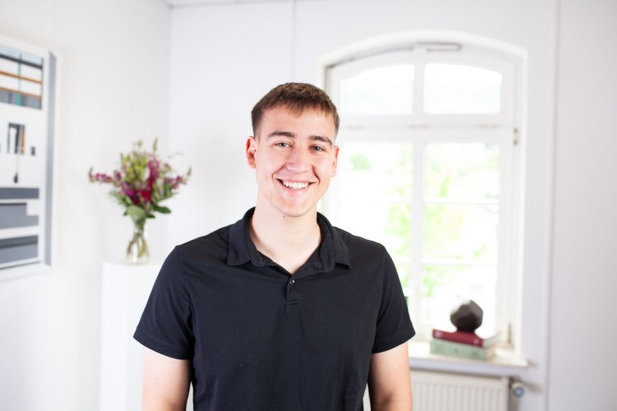 Steuerkanzlei Dr. May Weinheim; Ian Fischer, Auszubildender